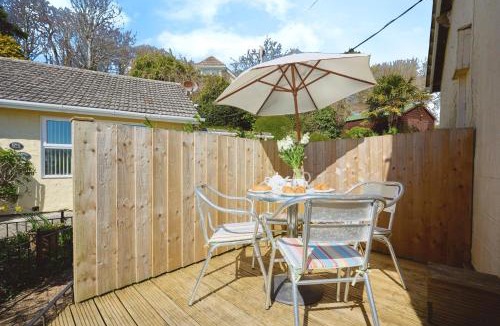 Niton House | Sea Song