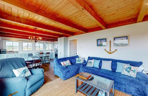 Biddeford House | Sea Spray Cove