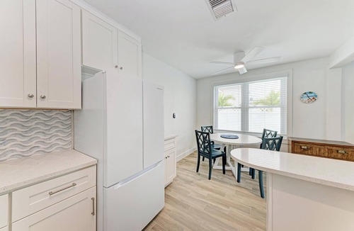 Sarasota Cottage | Sea Spray Play | Ultimate Beach Escape, Steps from the Sand & St. Armands Cir