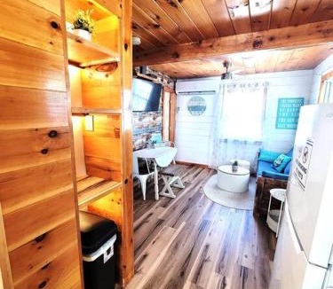 Hampton House | Sea & Sun Cottage #1