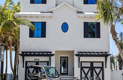 Bradenton Beach House | Sea Swept | Luxury Beachfront Estate