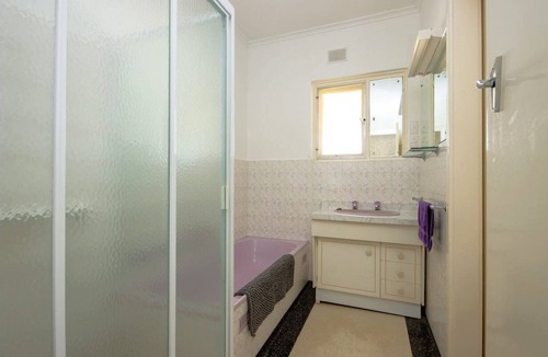 Wallaroo Hotel | Sea the View, Wallaroo