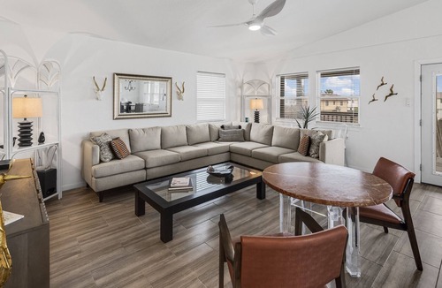 Leeward Sands House | Sea Therapy- Heated Private Saltwater Pool!