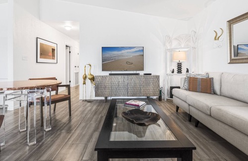 Leeward Sands House | Sea Therapy- Heated Private Saltwater Pool!