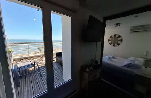 Saint-Gilles-Croix-de-Vie Hotel | Sea View