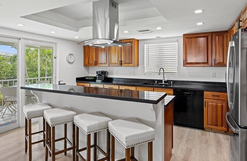 Coury House | Sea View 2 bed/2 bath with private pool