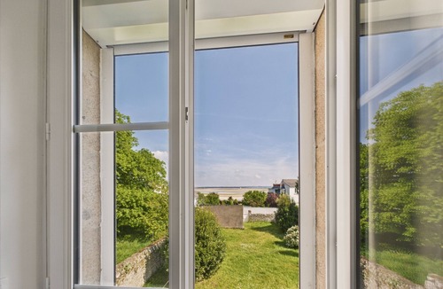 Le Croisic Ski Chalet | Sea view, 50 m from the port, House for 6, Garden