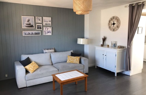 Ambleteuse Apartment | Sea view apartment 2 steps from the beach