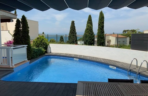 Almadraba-Canyelles Apartment | Sea view apartment with private pool