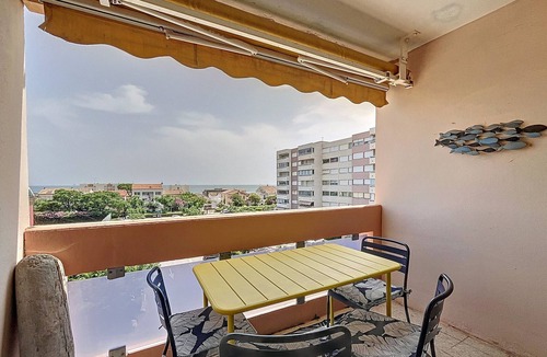 Carnon-Plage Apartment | Sea View Apartment with Terrace & Parking