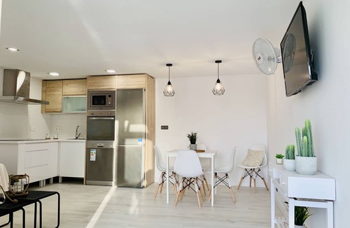 Cap de Salou Apartment | SEA VIEW APT, BEACHFRONT, PARKING, AA/CC, WIFI, LARGE TERRACE