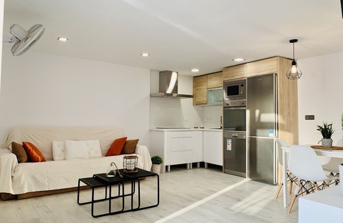 Cap de Salou Apartment | SEA VIEW APT, BEACHFRONT, PARKING, AA/CC, WIFI, LARGE TERRACE