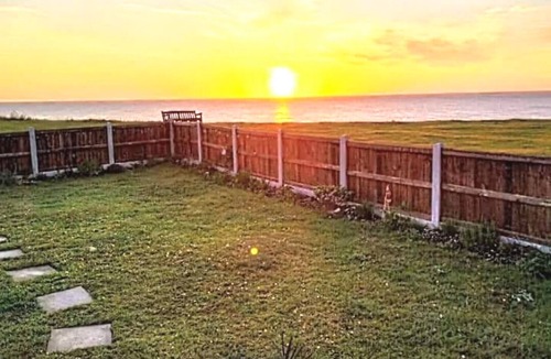 Scratby House | Sea View Beach Bungalow