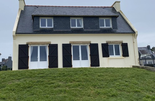 Finistere House | SEA VIEW, BEACH IN FRONT.