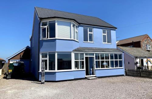 Walcott House | Sea View Beachfront House