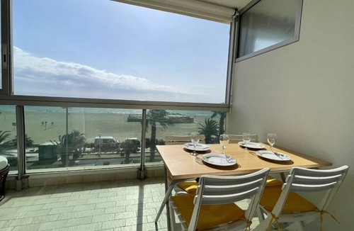 Saint-Nazaire Apartment | Sea view cabin studio with parking