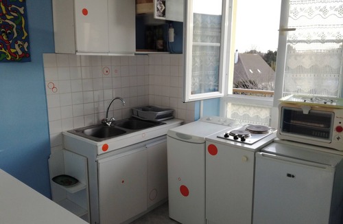 Luc-sur-Mer Apartment | Sea view