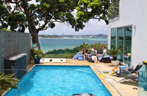 Northcote House | Sea view guest house