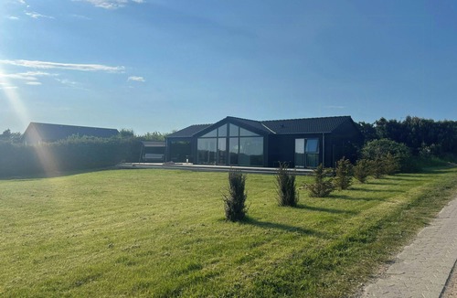 Kalundborg House | Sea view holiday home at Røsnæs