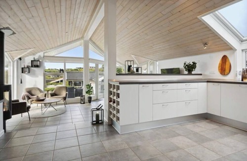 Egsmark Strand House | Sea view holiday home near Ebeltoft