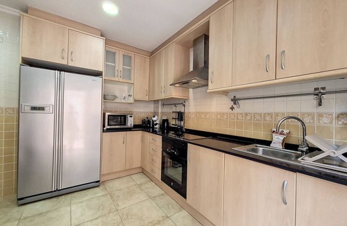 El Carmoli Ski Chalet | Sea view house with jacuzzi, Wi-Fi and Parking