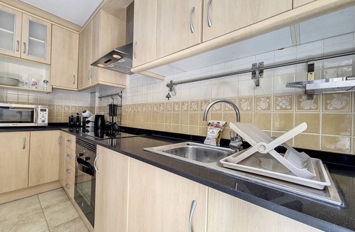 El Carmoli Ski Chalet | Sea view house with jacuzzi, Wi-Fi and Parking