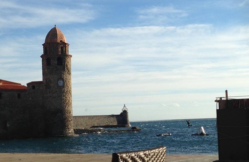 Collioure Apartment | SEA VIEW IMPRENABLE 3 * -T3 feet in the water -parking, wifi, direct access beach