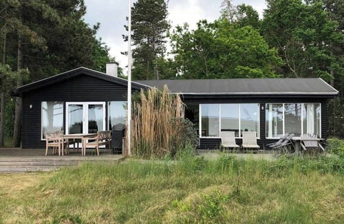 Hoeve Strand House | Sea view over heather and reeds near Sejerø Bay