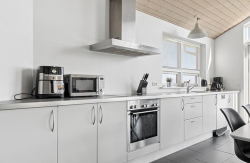 Kettingskov House | Sea view spa and space for the whole family