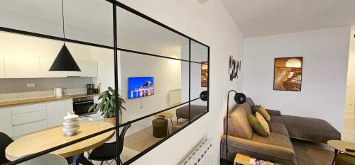 Meterize Apartment | Sea view spacious Archipelago Apartment