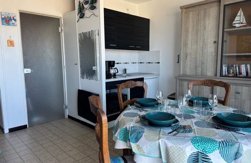 Notre-Dame-de-Monts Apartment | Sea-view studio for 2 in Notre-Dame-de-Monts, pets allowed