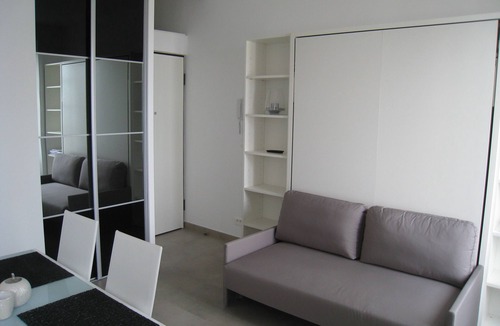 Menton Apartment | SEA VIEW STUDIO - PARKING - GARAVAN