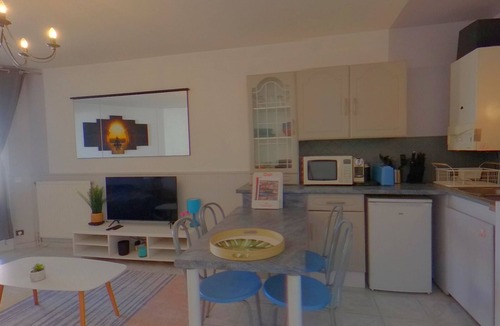 Larmor-Plage Apartment | Sea View Studio, WiFi, in Larmor-Plage, 4 Guests