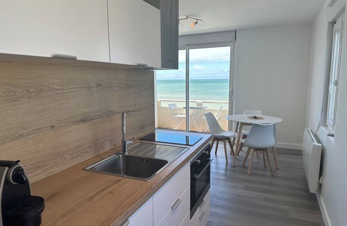 Ault Apartment | Sea view with balcony