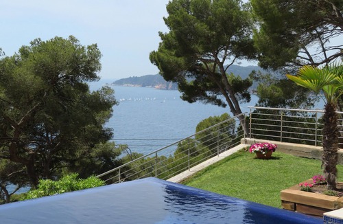 Llafranc House | Sea View with Pool, 5 Minutes from the Beach