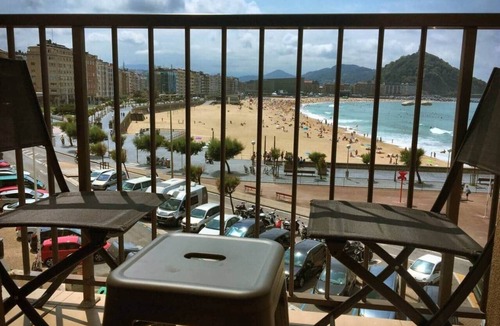 Gros Apartment | ☀️Sea Views from 4 Balconies ☀️ Walk Score 90 ☀️