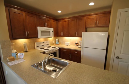 Kailua-Kona Resort | Sea Village