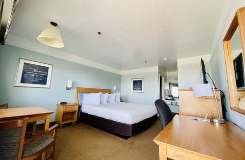 Fort Bragg Cabin | Seabird Lodge