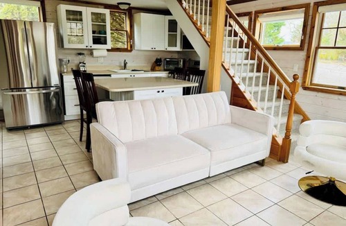 Shinnecock Hills Cottage | Seabreeze #3 Cozy Cottage walk to US Open