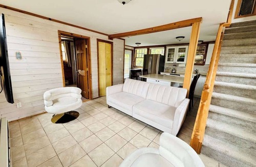 Shinnecock Hills Cottage | Seabreeze #3 Cozy Cottage walk to US Open