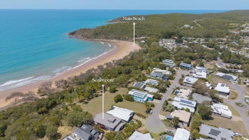 Agnes Water House | Seabreeze - 5 BR w Pool Table - Beachfront