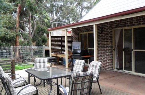 Ventnor House | Seabreeze On Anchorage