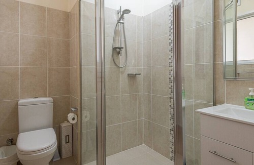 Batehaven House | Seabreeze on Irene