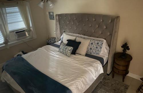 Lantana Apartment | SeaBreeze Retreat-N