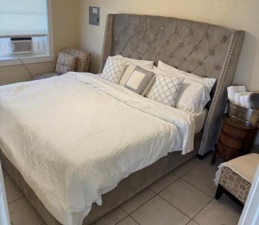 Lantana Apartment | SeaBreeze Retreat-N