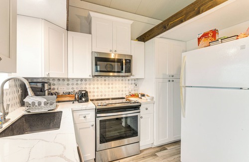 Cedar Lane House | Seabreeze Retreat: Waterfront Home Near Sargent