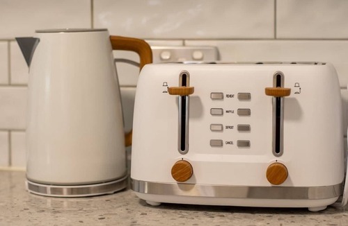 Glenelg North House | Seabreeze Townhouse S