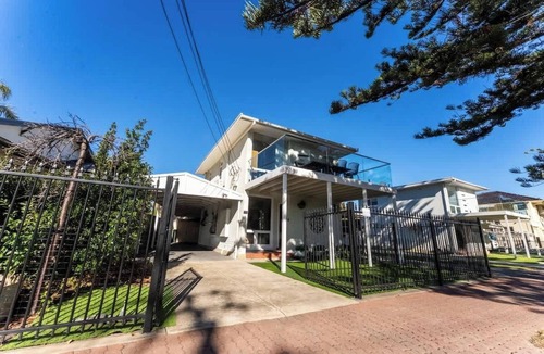 Glenelg North House | Seabreeze Townhouse S