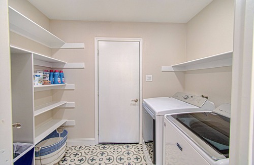 Plano House | Seabrook Home 4-bed home-Pool & Hot Tub!