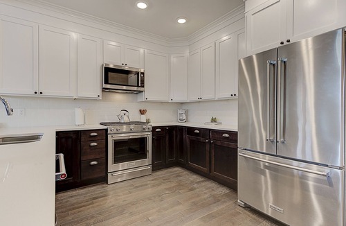 Seabrook House | Seabrook's Above Market: Oceanview, Dog Friendly!